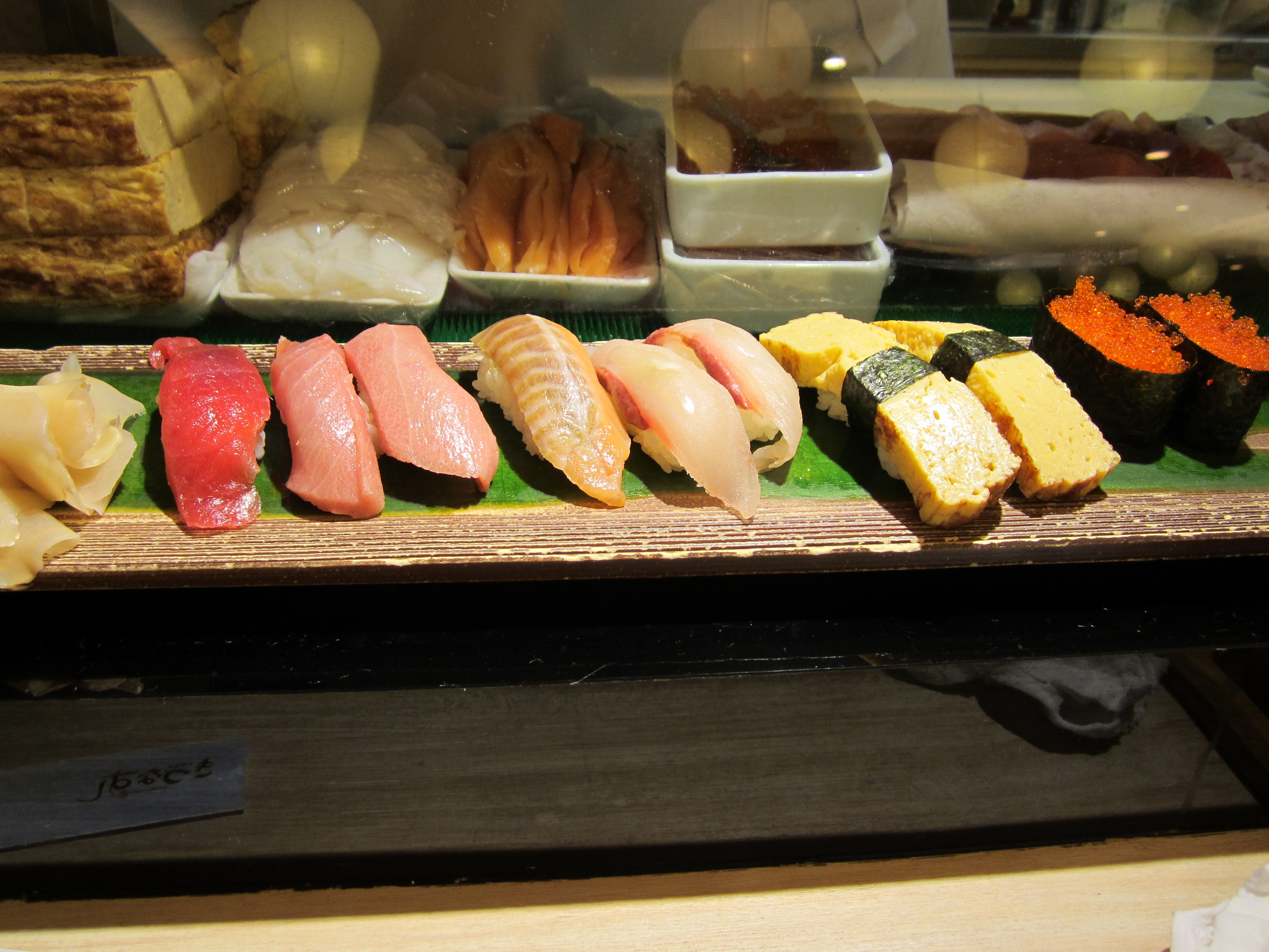 A Decent Sushi Place in Shinjuku, Tokyo – Food Keeps Me Going.